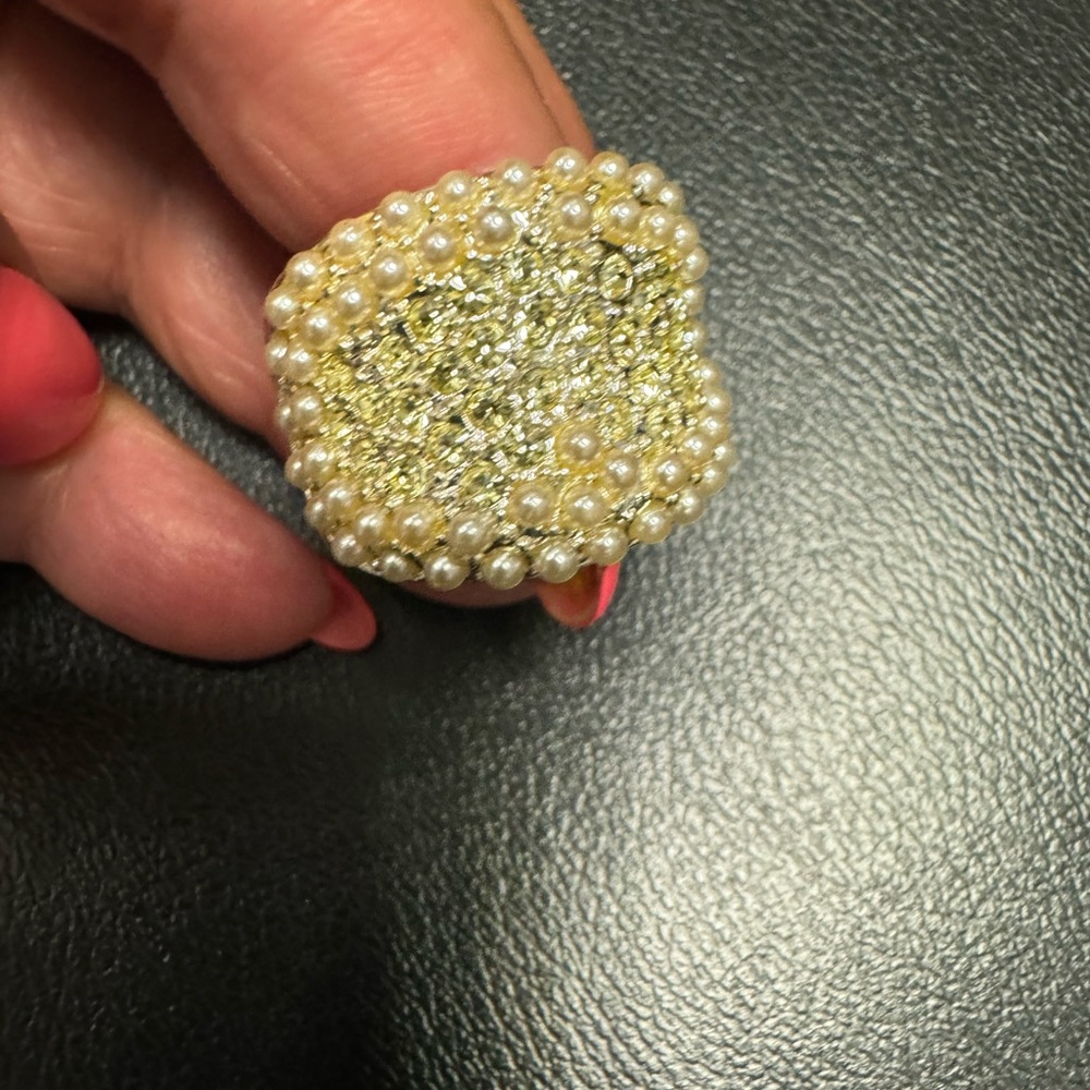 Camille Lucie crystal Swarovski and Pearl combination ring Sz 7.5 - Picture 4 of 16